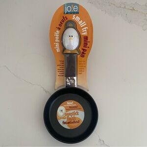 Free w/ Purchase: Egg Pan